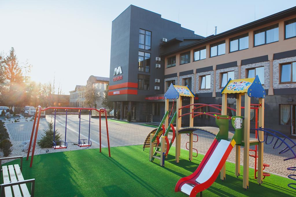 Hotel Magnum Beregovo Exterior foto